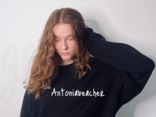 Antoniabeacher