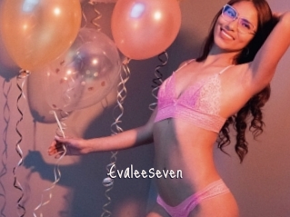 Evaleeseven