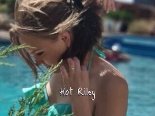 Hot_Riley