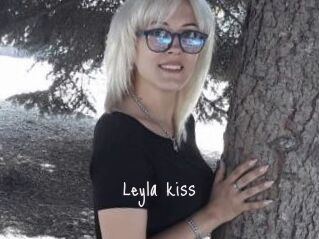 Leyla_kiss