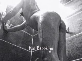 Mia_Brooklyn