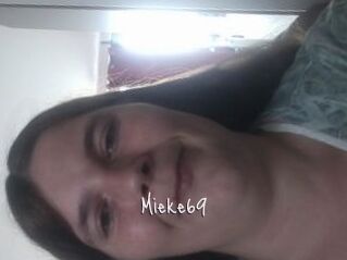 Mieke69