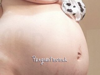 Pregnantmomuk